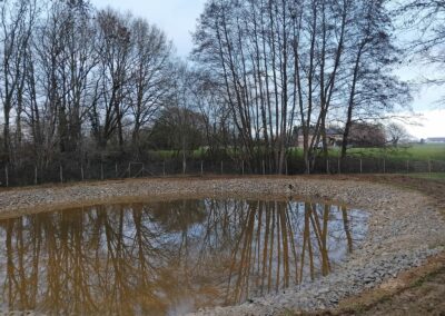 Enrochement de mare à Cossé-le-Vivien (53)