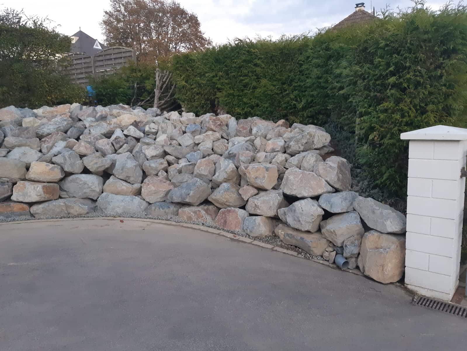 enrochement-talus-cosse-le-vivien-tramp-tp